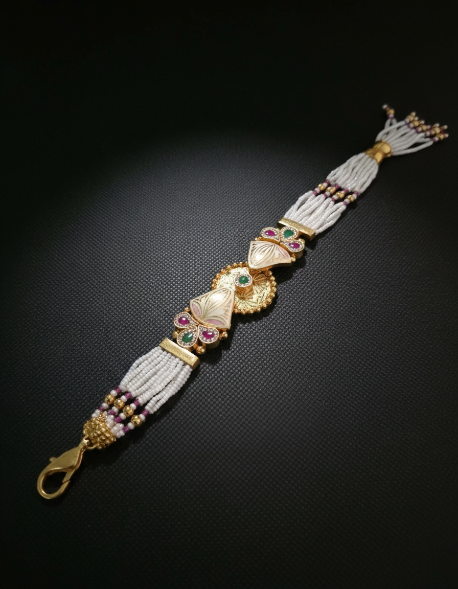 Anaya bracelet gift presentation